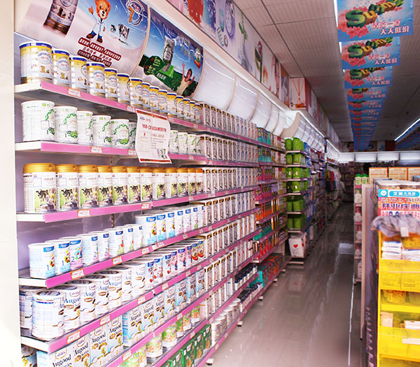 西藏孕婴店货架