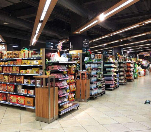 拉萨超市货架
